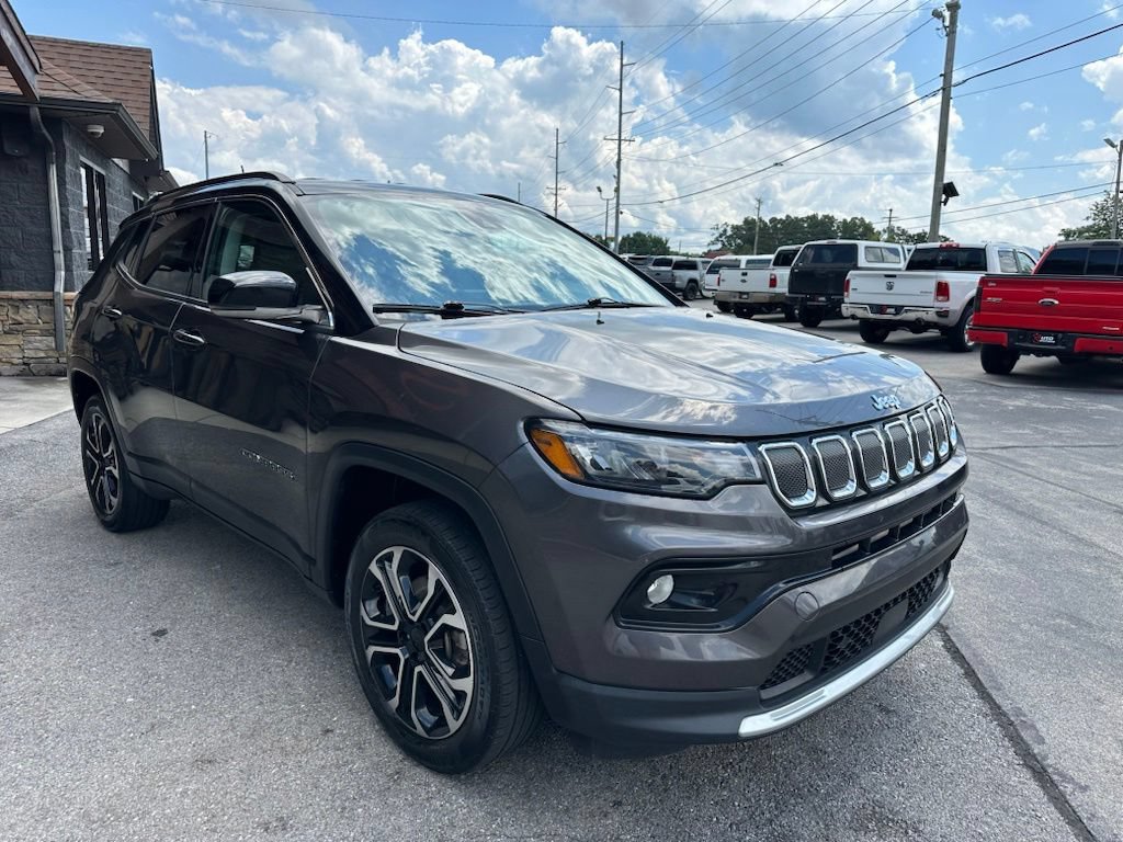 Used 2022 Jeep Compass Limited AWD/4WD image 9