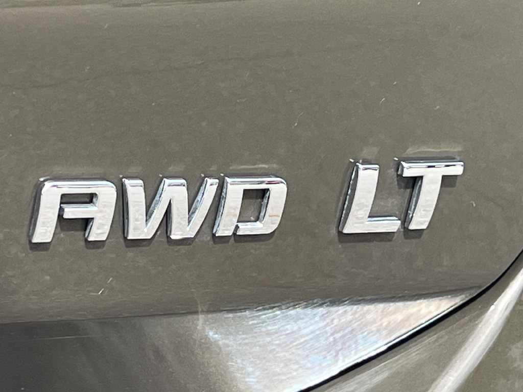 Used 2024 Chevrolet Equinox LT AWD/4WD image 8