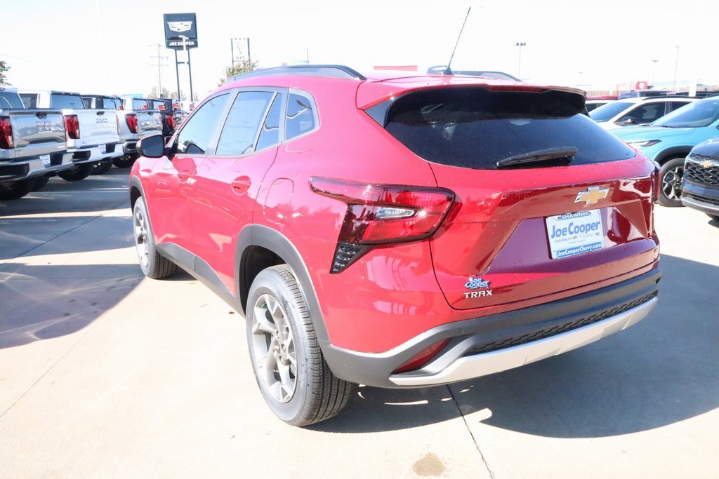 New 2026 Chevrolet Trax LT w/ Driver Confidence Package image 21