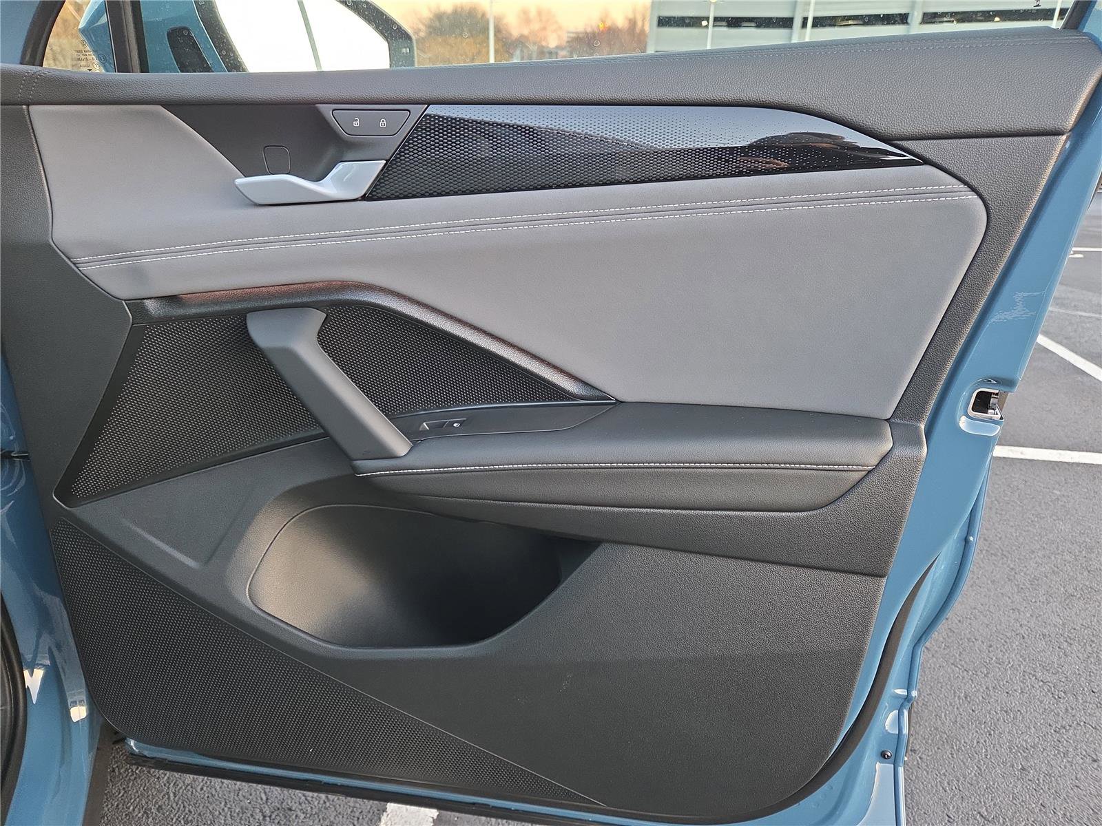 New 2026 Volkswagen Tiguan SE image 26