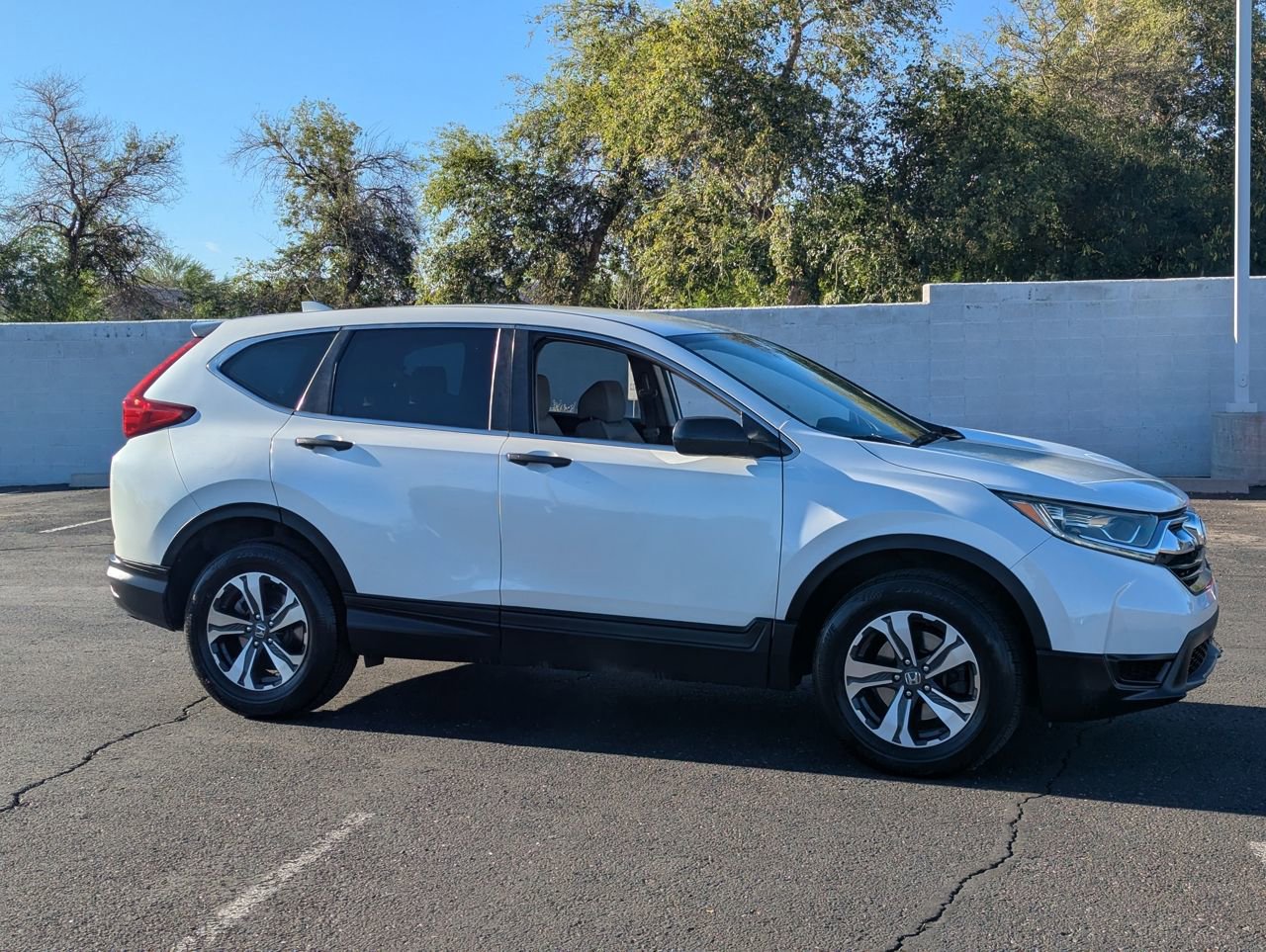 Used 2019 Honda CR-V LX image 6