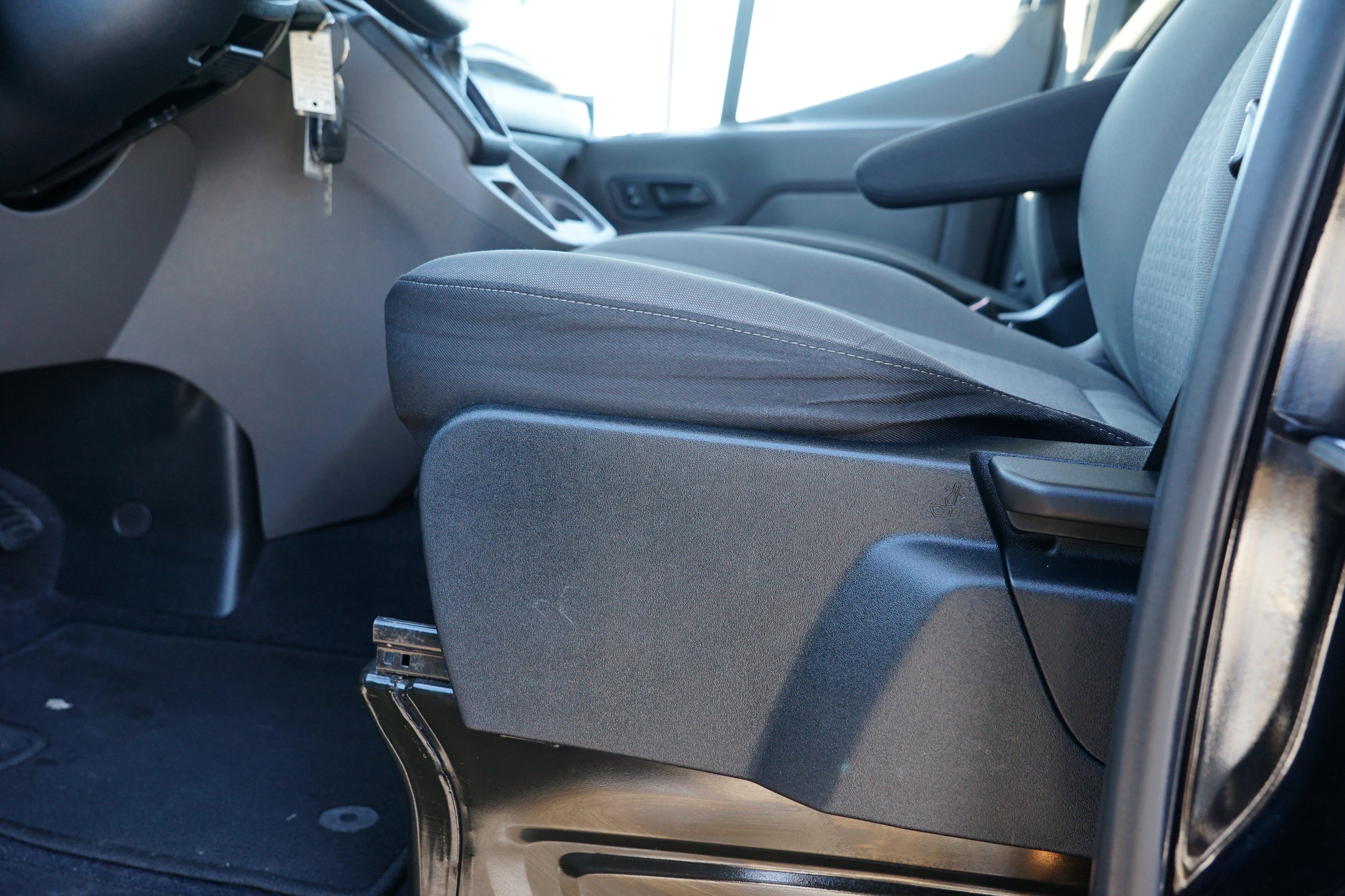 Used 2020 Ford Transit 350 XLT image 13