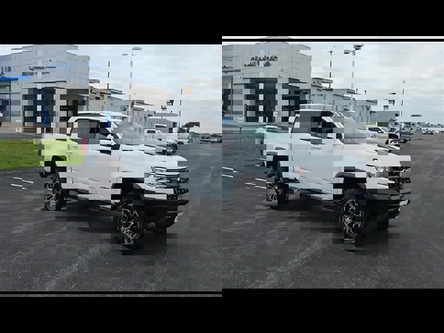 Used 2018 Chevrolet Colorado ZR2 image 2