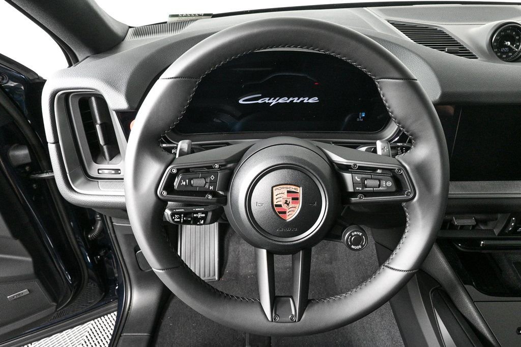 Certified 2026 Porsche Cayenne Coupe AWD/4WD image 9