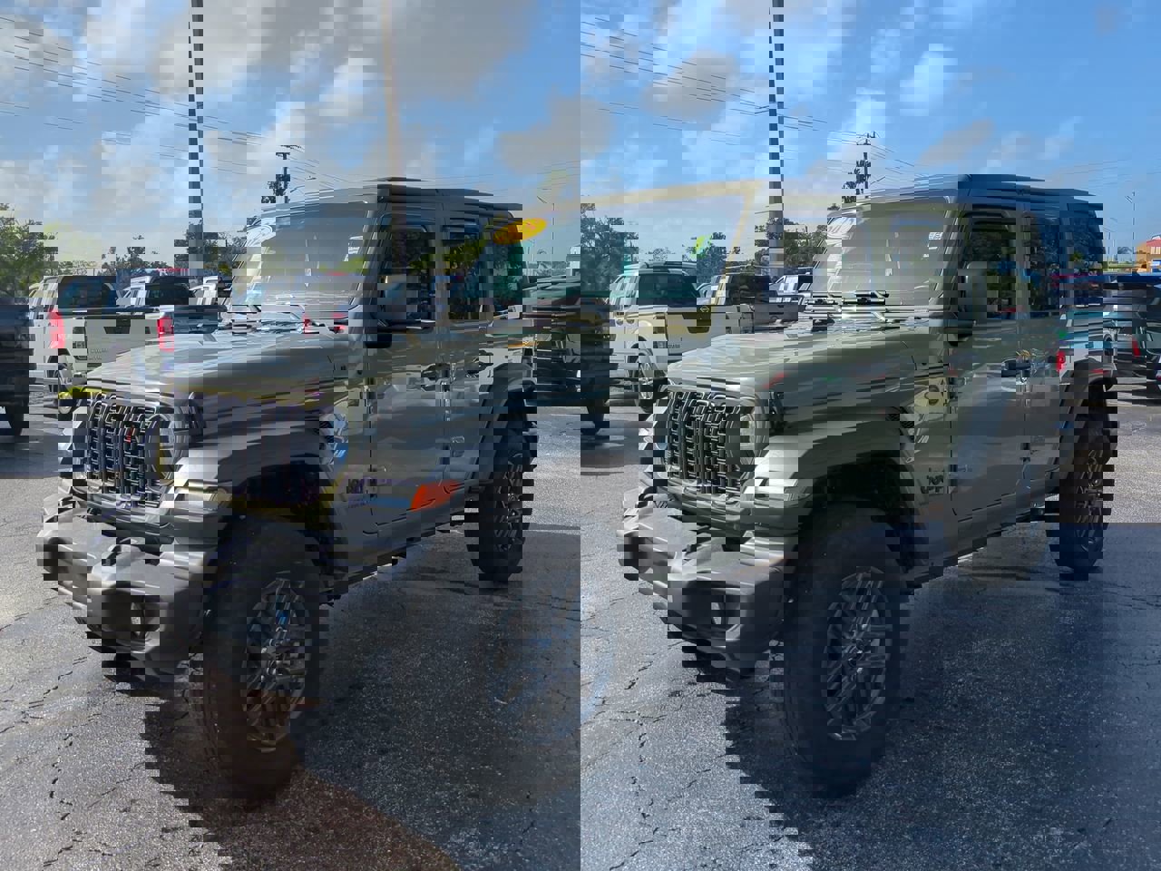 Used 2025 Jeep Wrangler Sport image 8