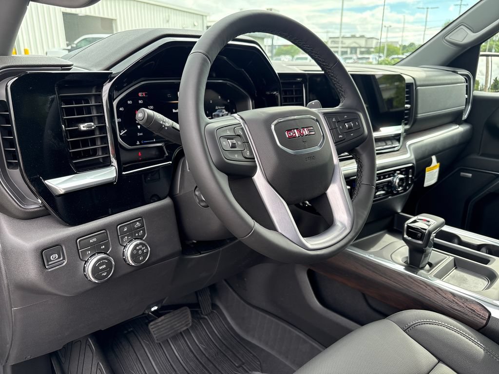 New 2026 GMC Sierra 1500 4x4 Crew Cab SLT w/ SLT Convenience Package image 11
