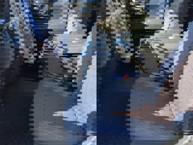 Used 2024 Chevrolet Silverado 1500 Custom image 17