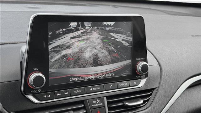 Used 2022 Nissan Altima 2.5 SV image 14
