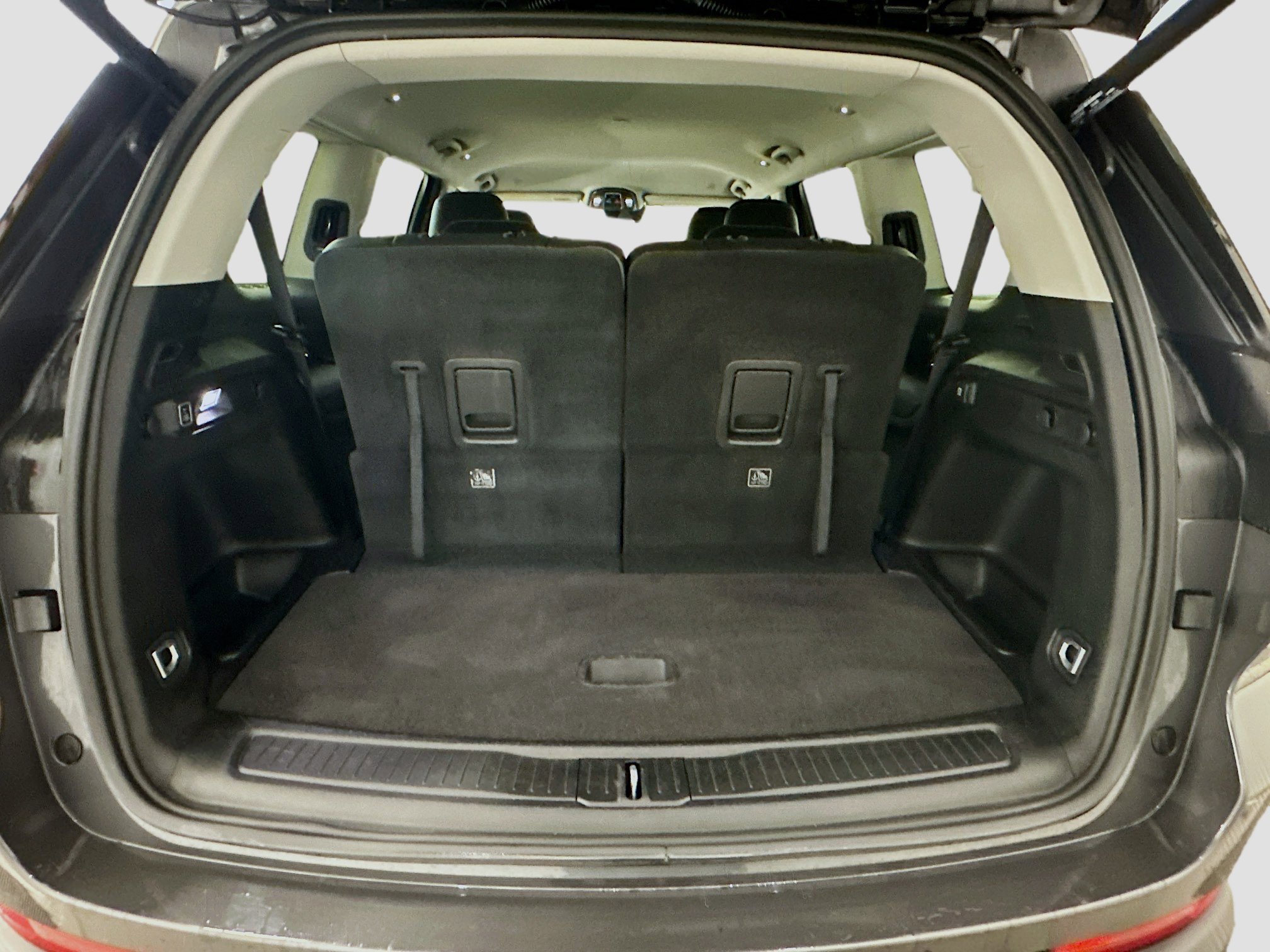 Used 2023 Jeep Grand Cherokee L Limited image 31