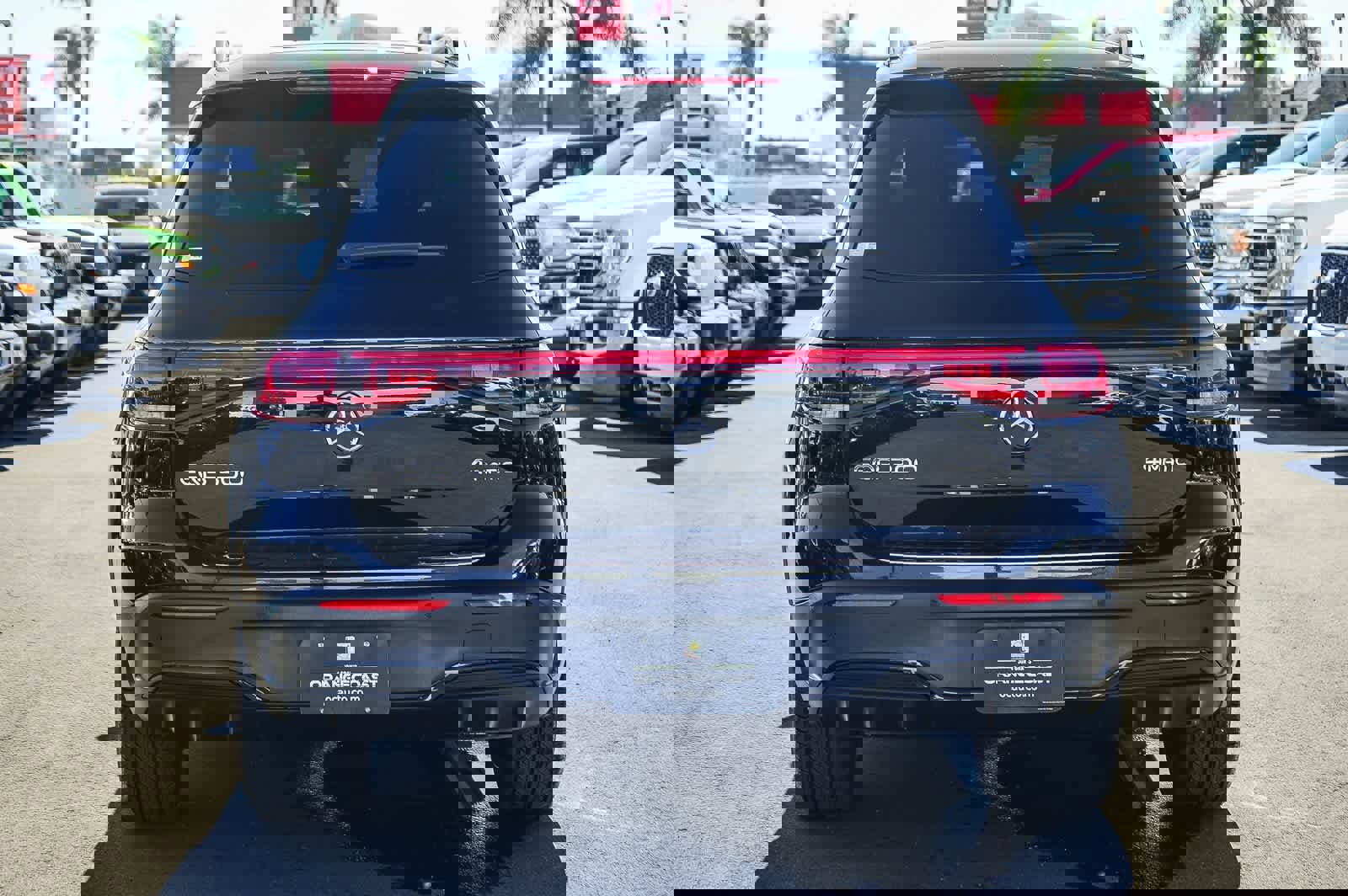 Used 2022 Mercedes-Benz EQB 300 4MATIC image 5