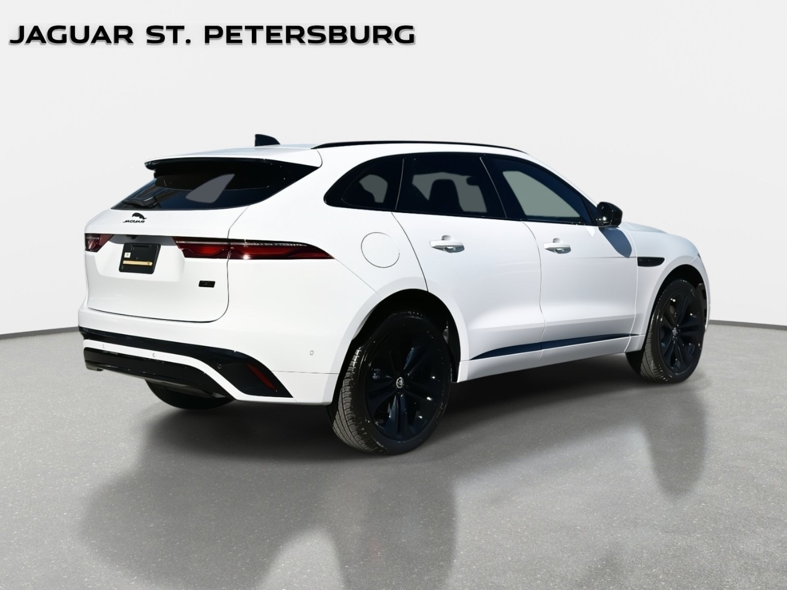 Used 2026 Jaguar F-PACE R-Dynamic S AWD/4WD image 4