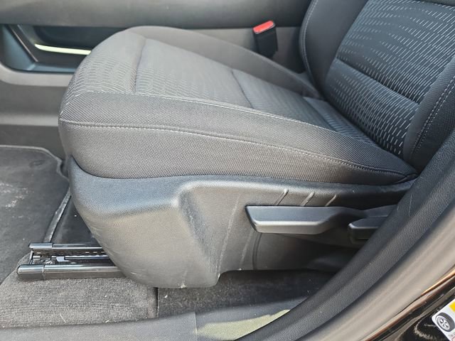 Used 2025 Chevrolet Equinox LT FWD image 18