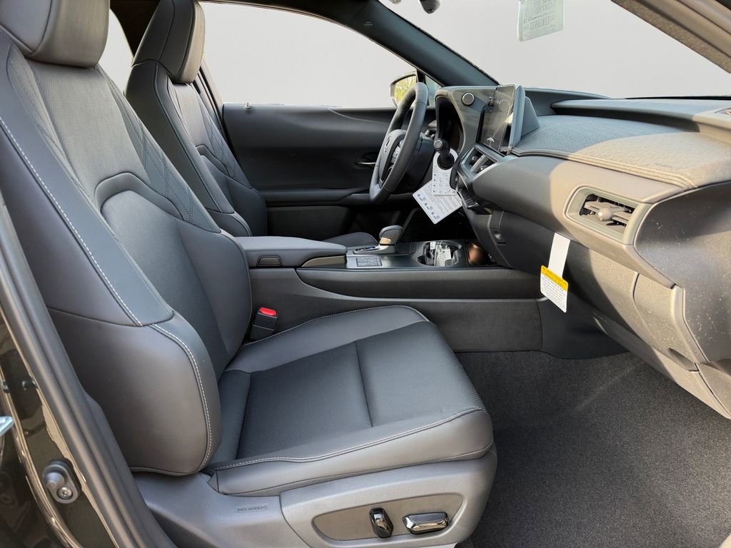 New 2026 Lexus UX 300h AWD image 5