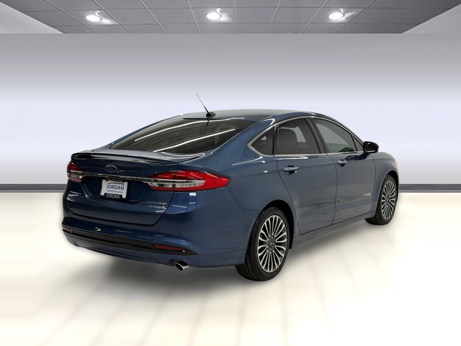 Used 2018 Ford Fusion Titanium image 7
