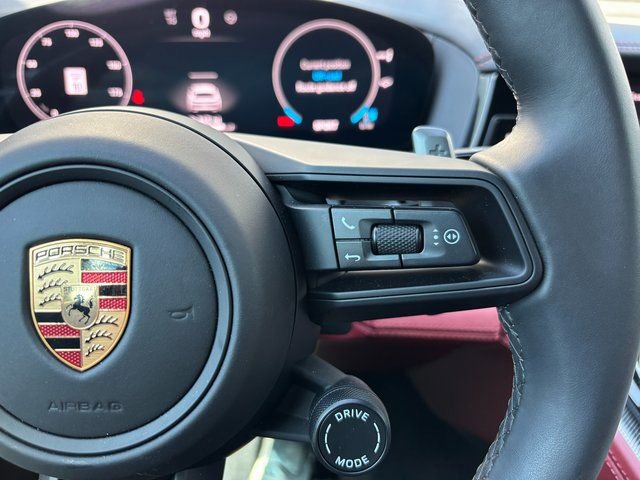 Certified 2025 Porsche Panamera 4 image 16