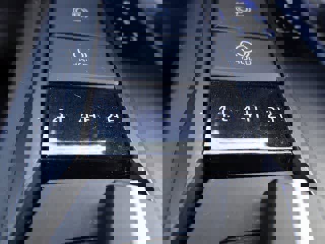 Used 2024 Toyota Tacoma SR5 AWD/4WD image 32