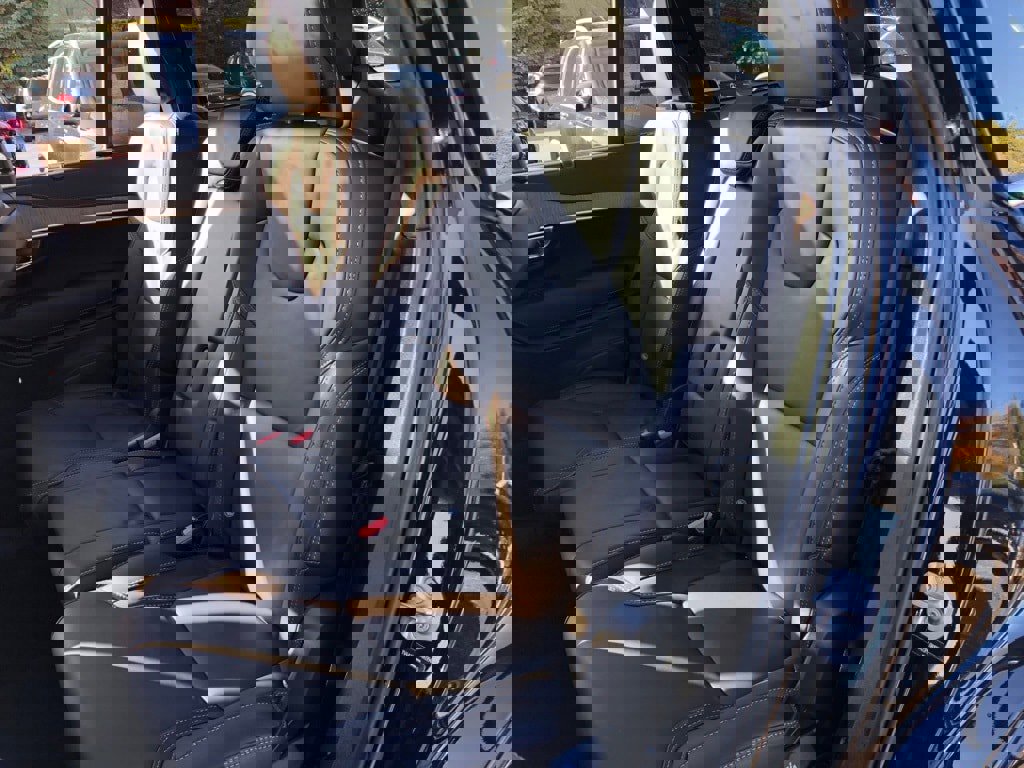 Used 2022 Volvo XC90 T6 Inscription w/ Advanced Package image 33