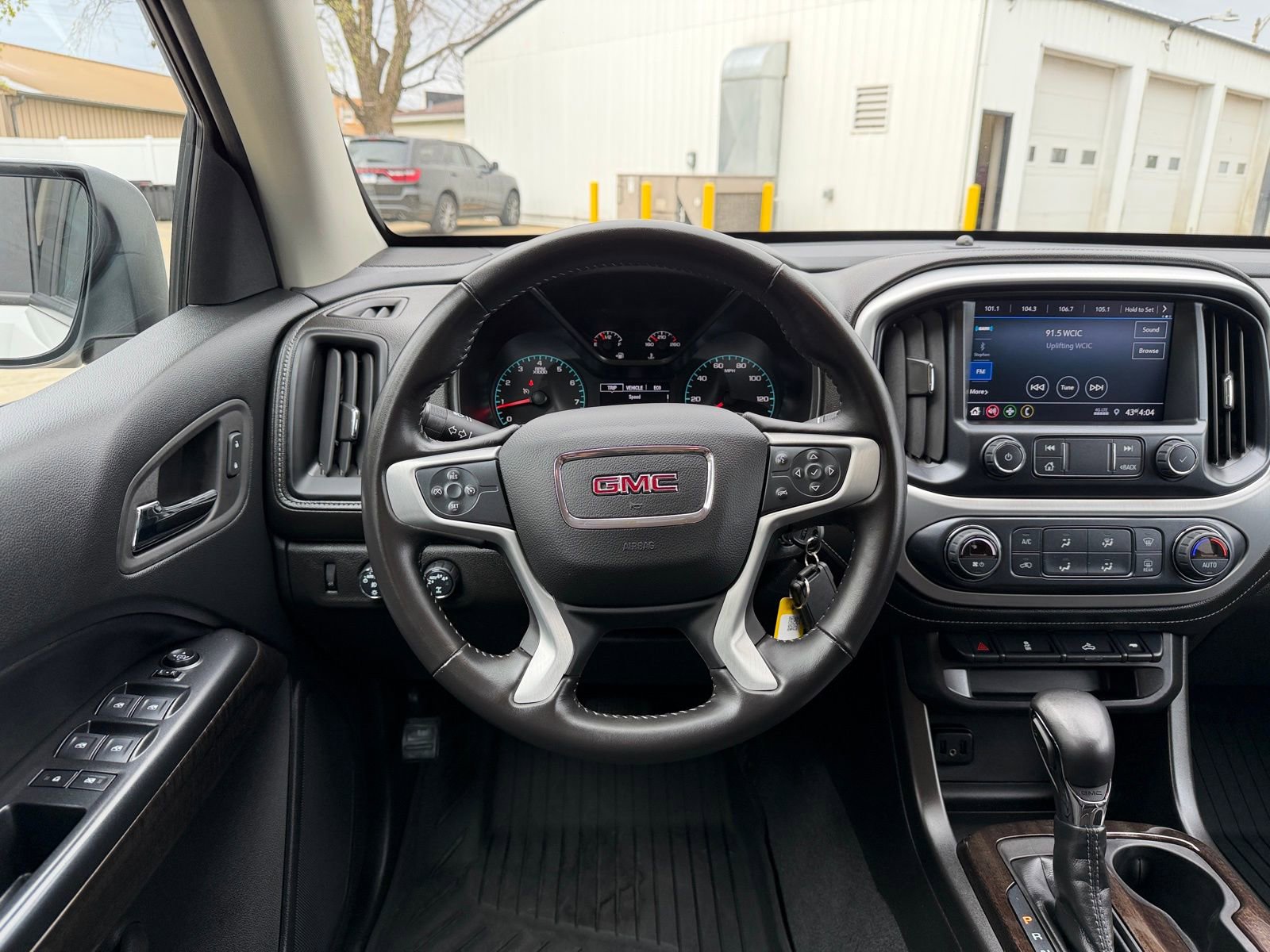 Used 2022 GMC Canyon Elevation w/ Trailering Package image 2