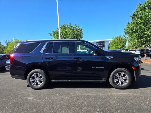 Used 2022 GMC Yukon SLE w/ Gmc Pro Safety Plus Package RWD image 3