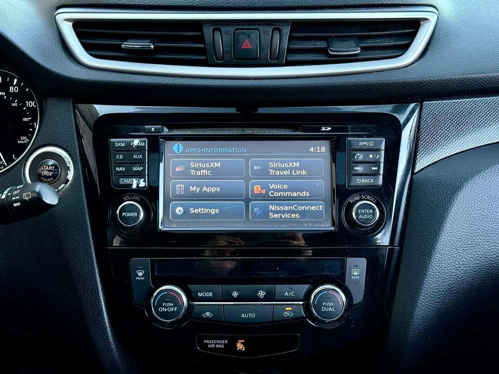 Used 2016 Nissan Rogue SL w/ SL Premium Package image 26