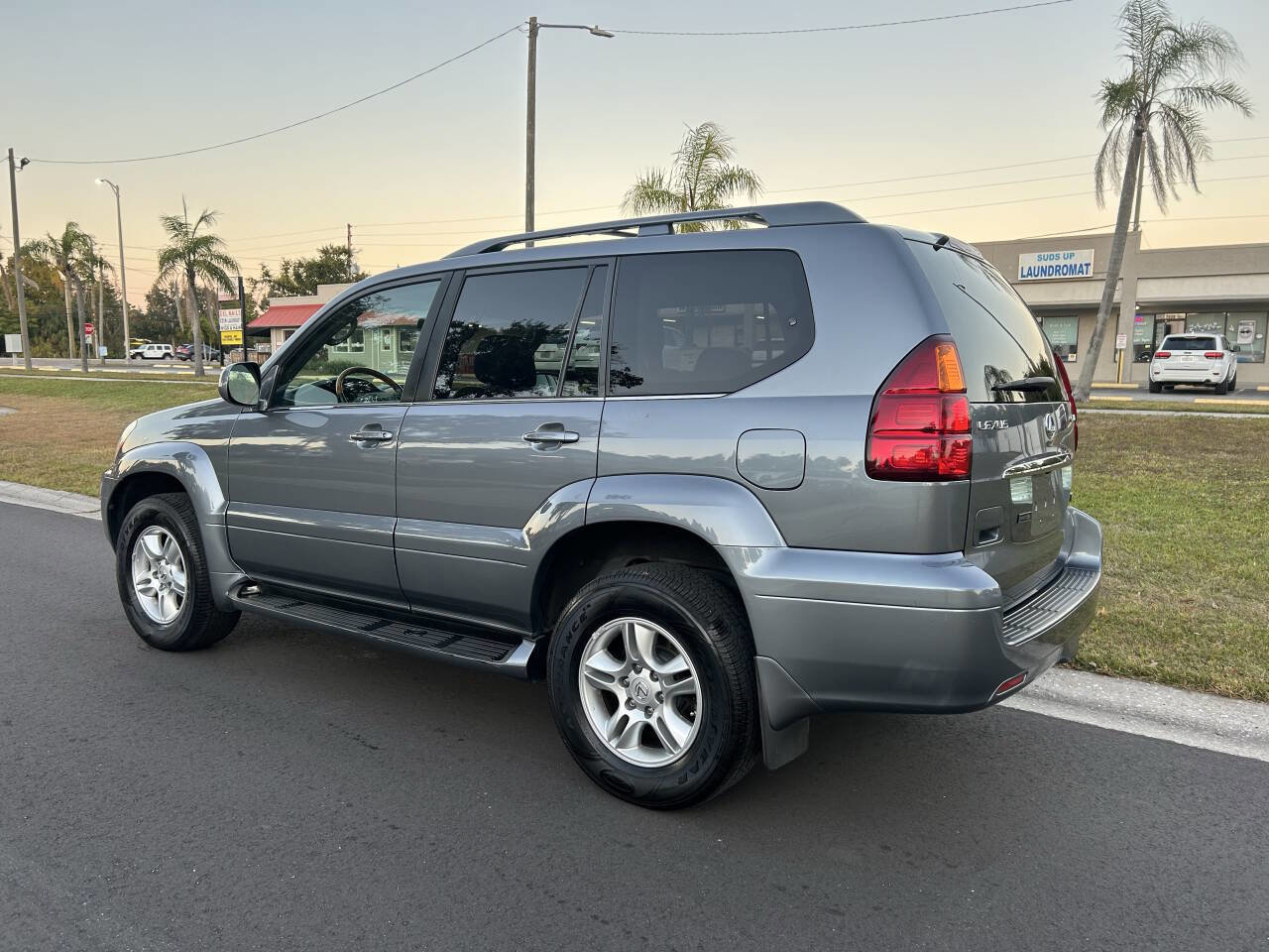 Used 2005 Lexus GX 470 image 6