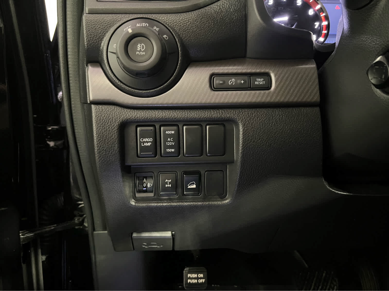 Certified 2024 Nissan Titan PRO-4X w/ Pro-4x Convenience Package AWD/4WD image 18