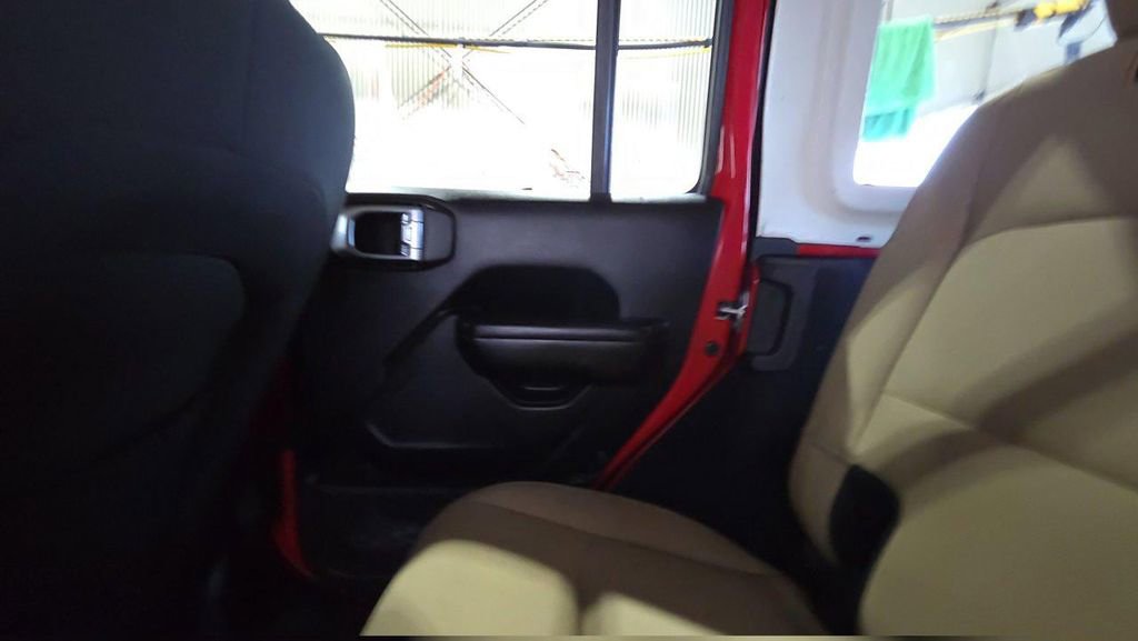 Used 2020 Jeep Wrangler Unlimited Sport S image 11