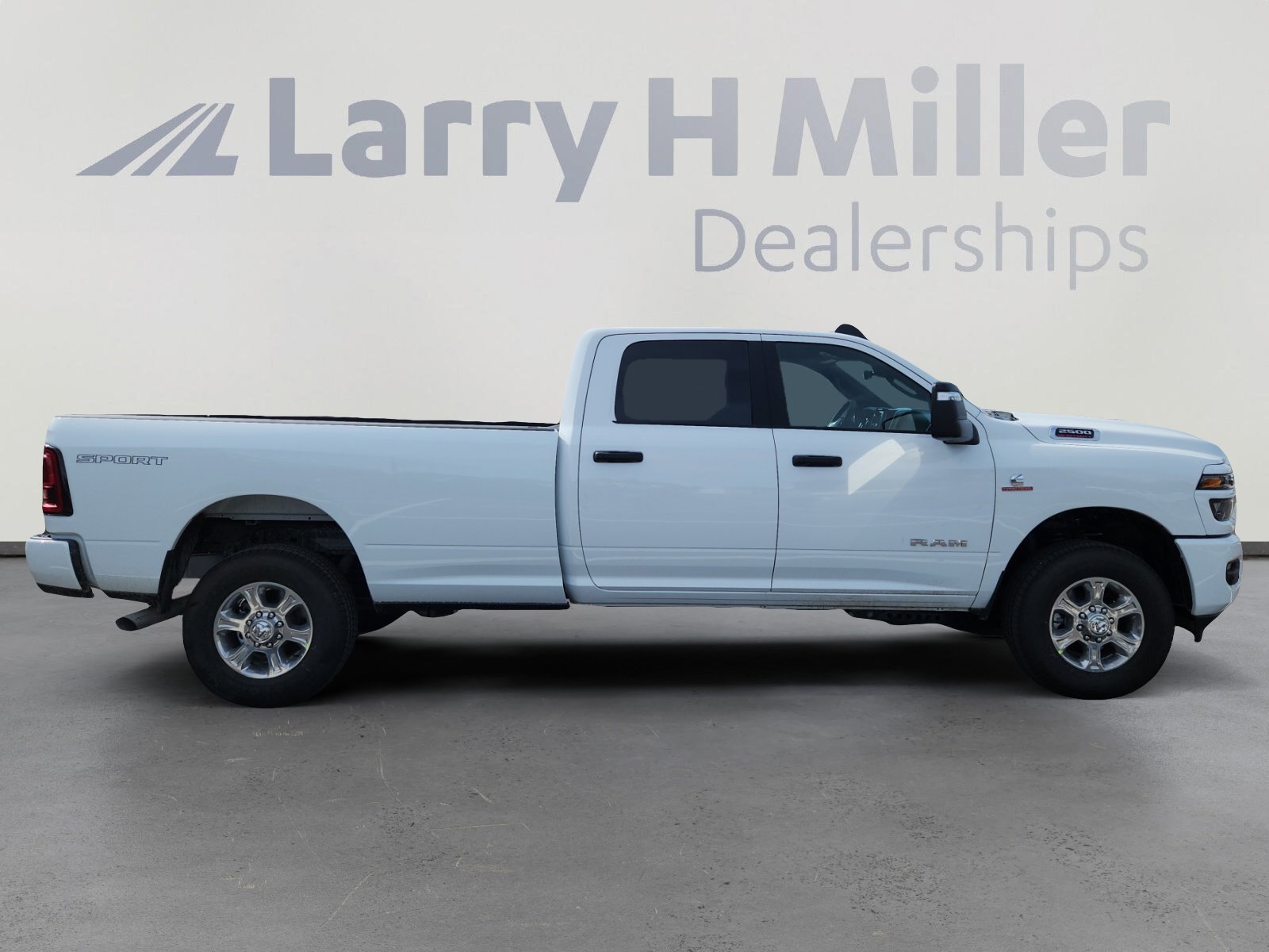 New 2025 RAM 2500 Big Horn image 6