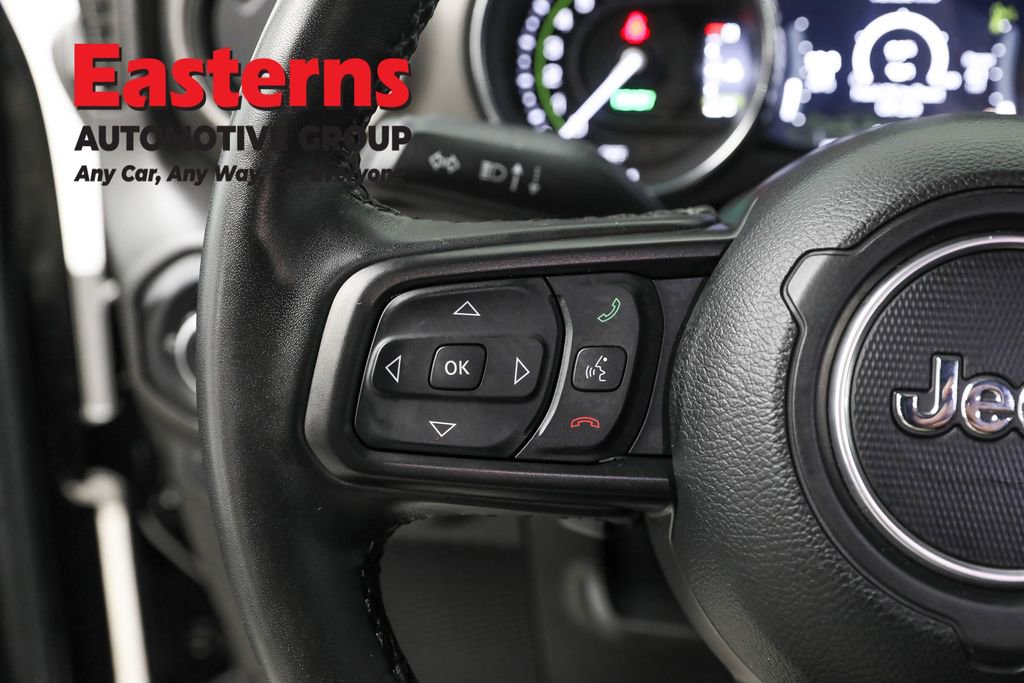 Used 2023 Jeep Wrangler Unlimited w/ Cold Weather Group image 15