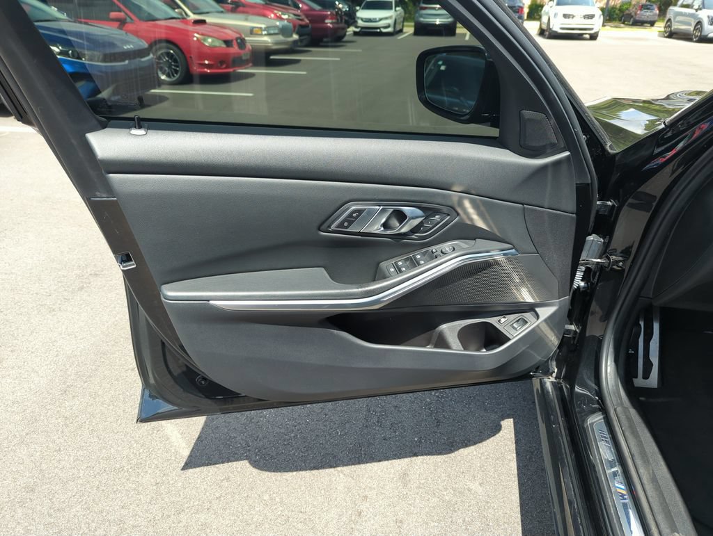 Used 2023 BMW 330e RWD image 18
