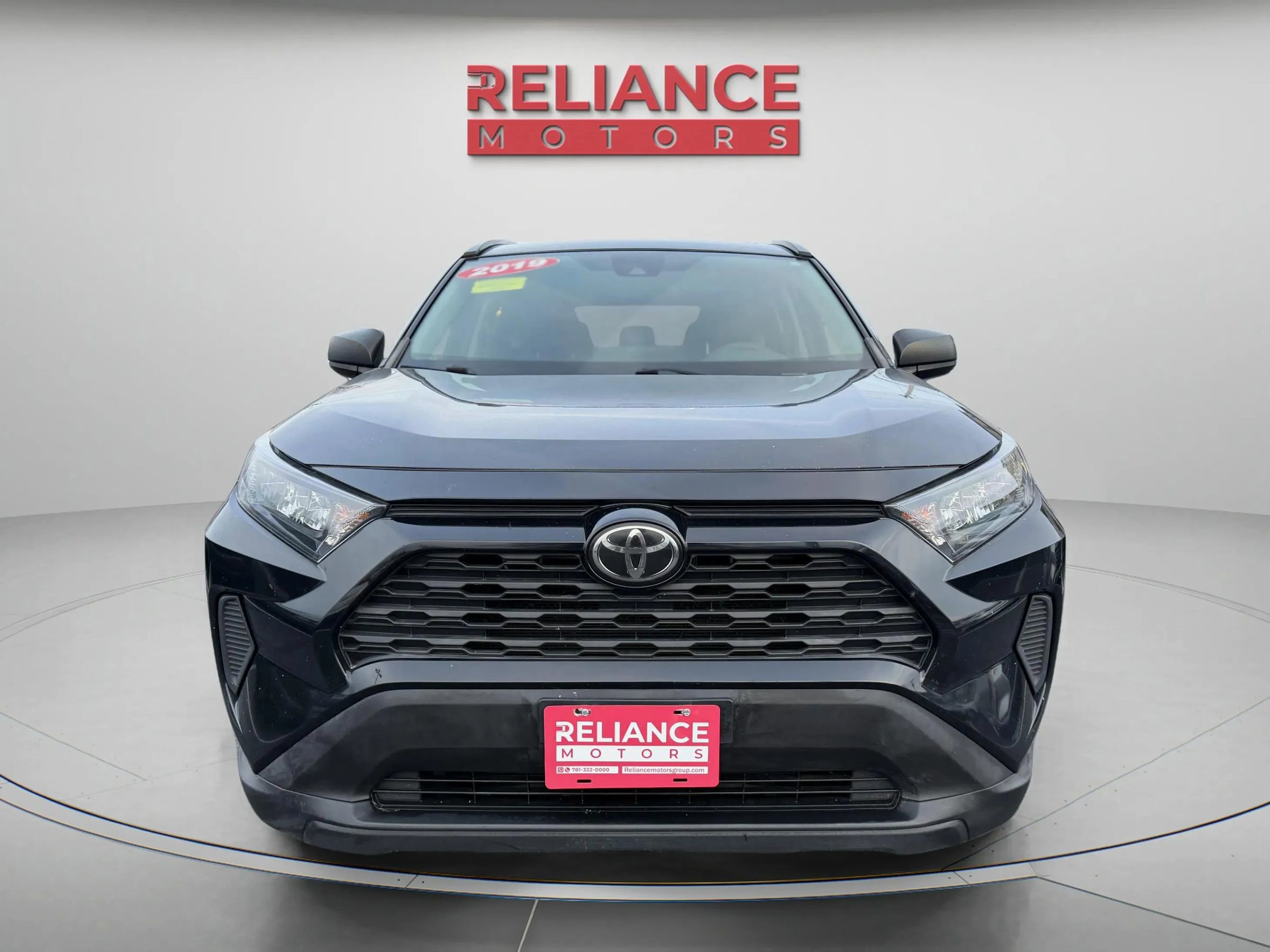 Used 2019 Toyota RAV4 LE image 10