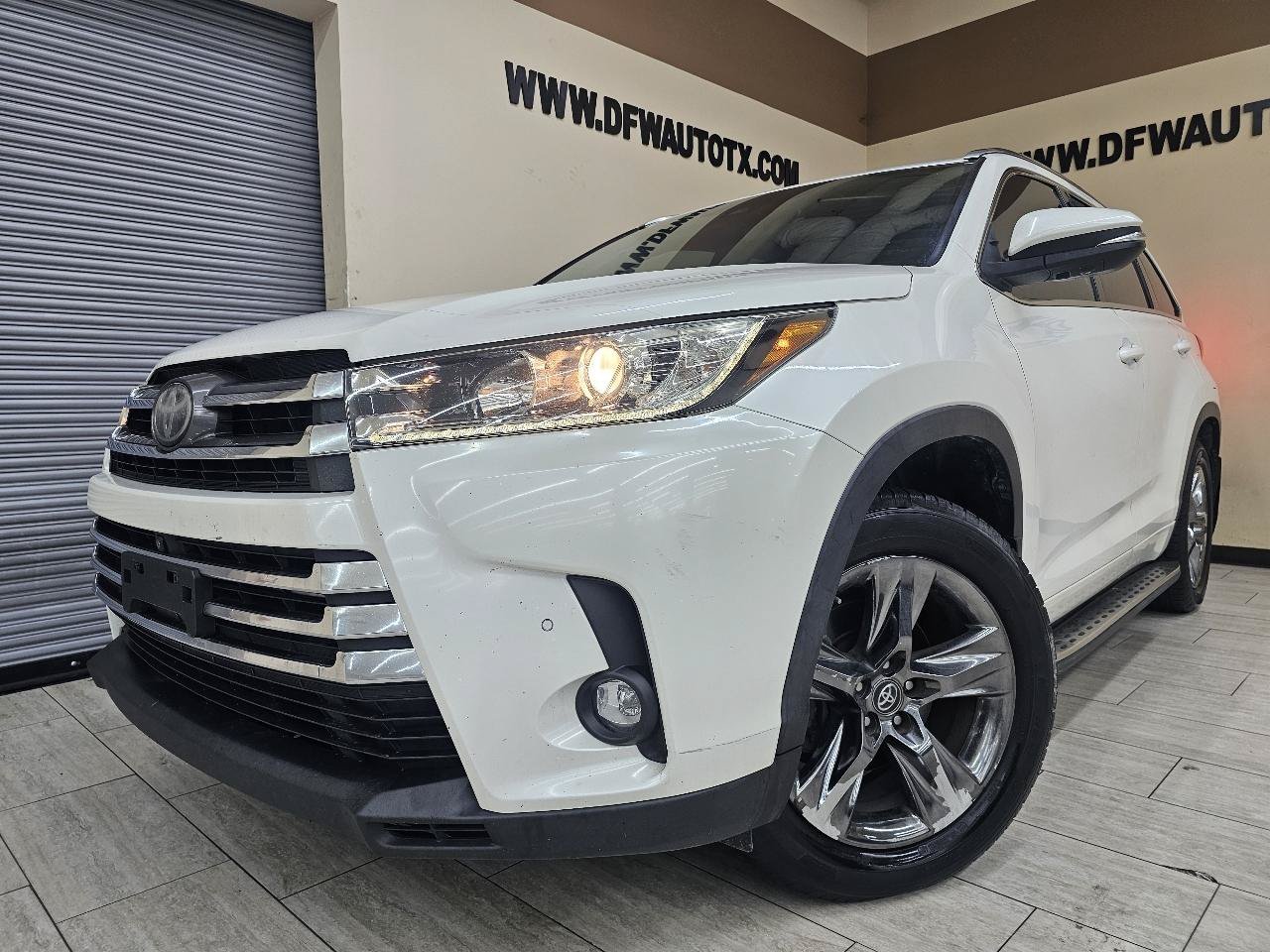 Used 2019 Toyota Highlander Limited Platinum