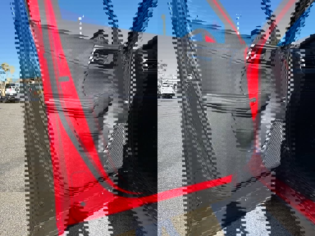 New 2025 Mitsubishi Outlander SE image 29