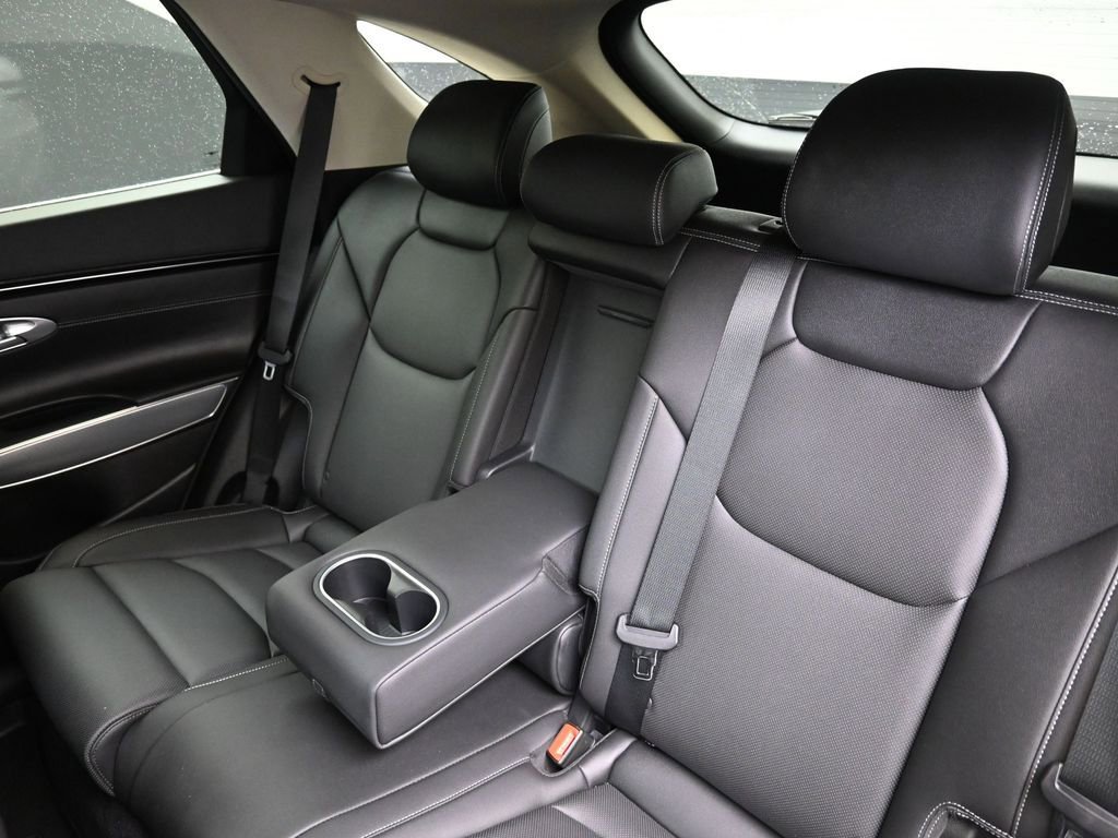 Used 2023 Genesis GV70 2.5T w/ Select Package image 20