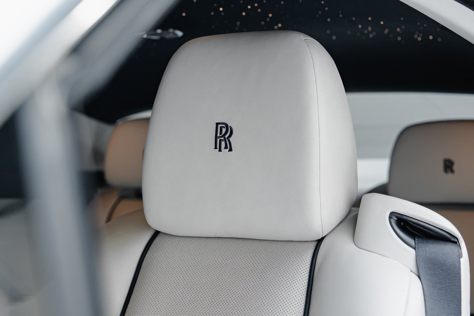 Used 2014 Rolls-Royce Wraith RWD image 32