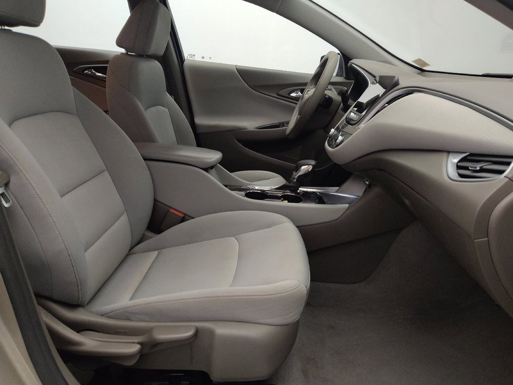Used 2022 Chevrolet Malibu LT image 21