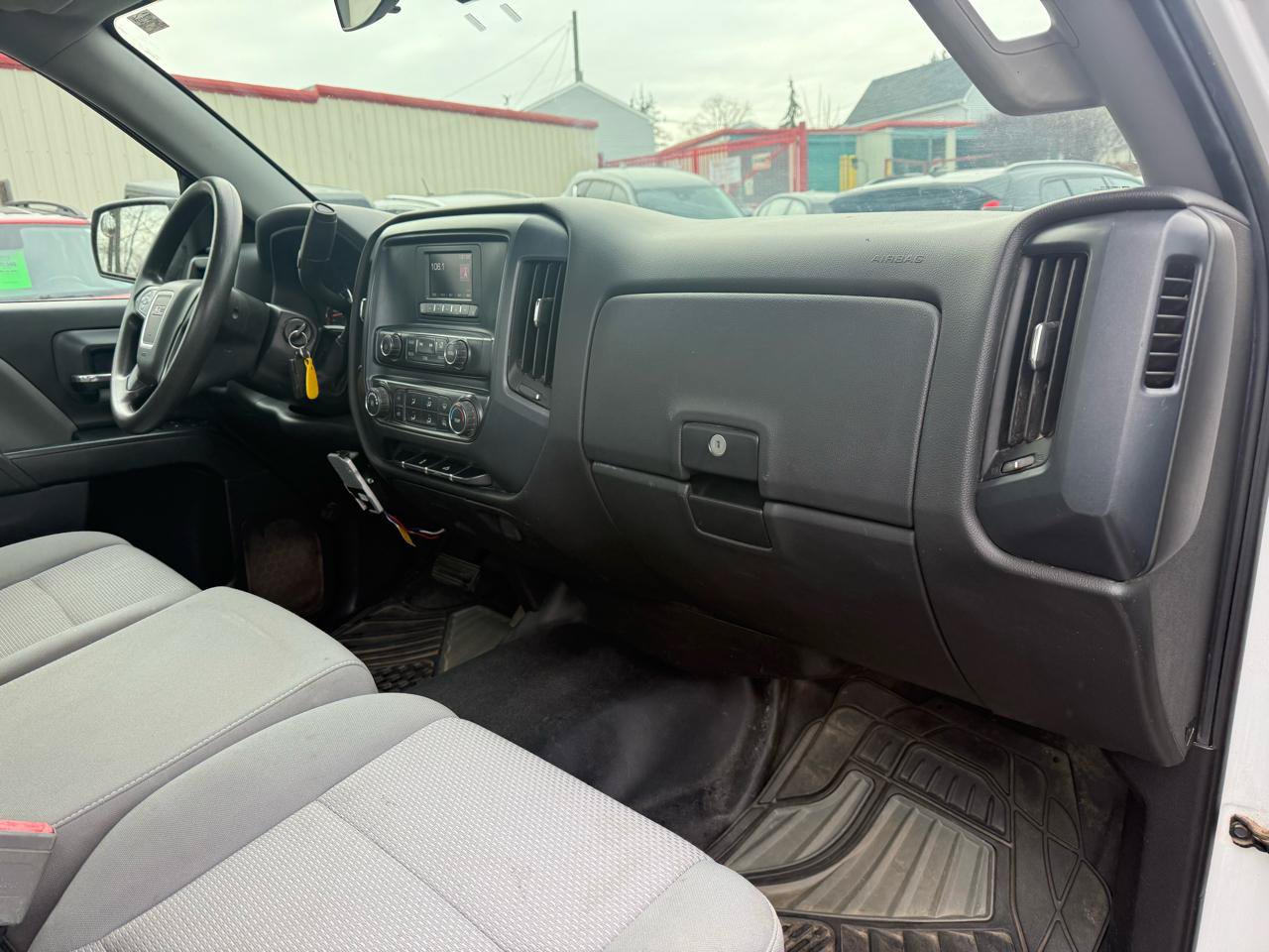 Used 2017 GMC Sierra 1500 2WD Regular Cab image 14