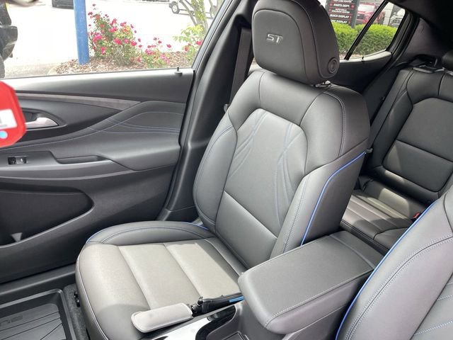 New 2026 Buick Envista Sport Touring FWD image 23