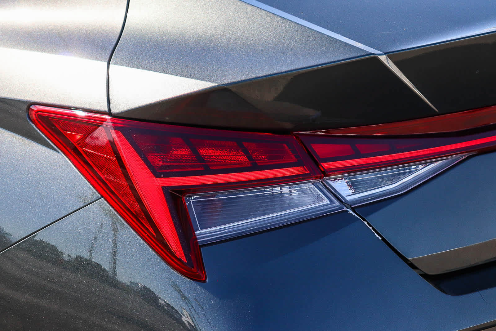 New 2026 Hyundai Elantra Limited FWD image 26