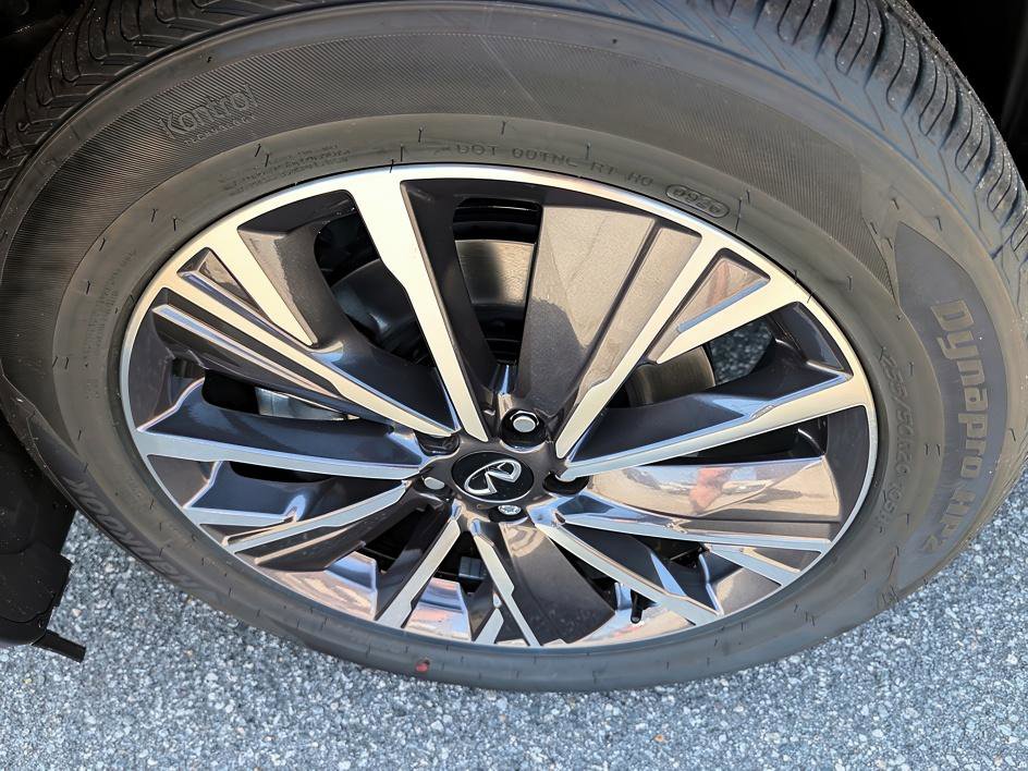 New 2026 INFINITI QX60 Luxe image 8