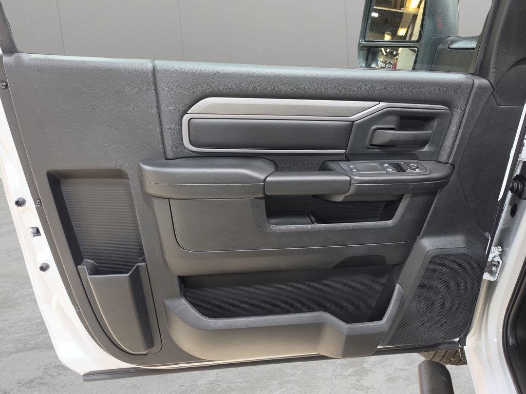 New 2026 RAM 3500 Tradesman AWD/4WD image 12
