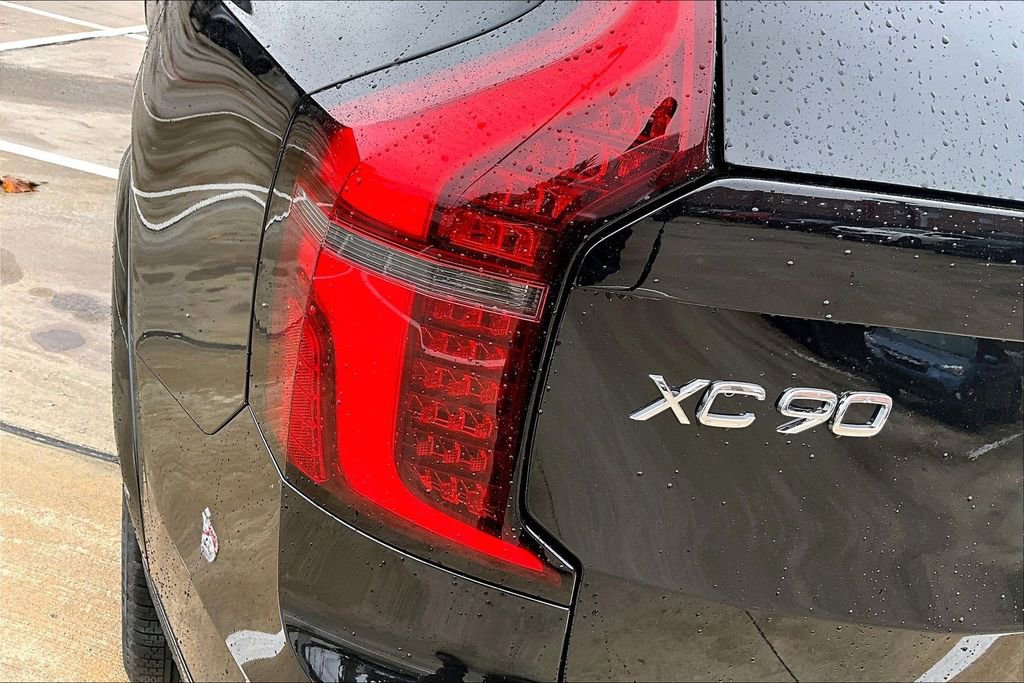 New 2026 Volvo XC90 T8 Core w/ Protection Package Premier image 43