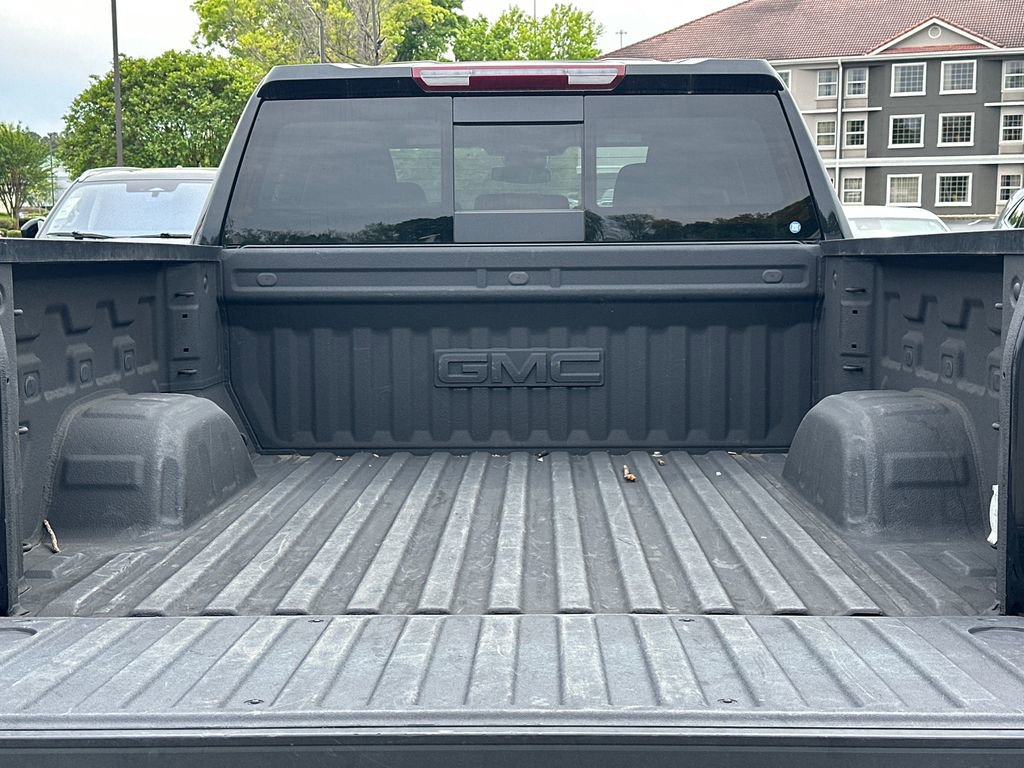 Certified 2025 GMC Sierra 1500 SLE image 18