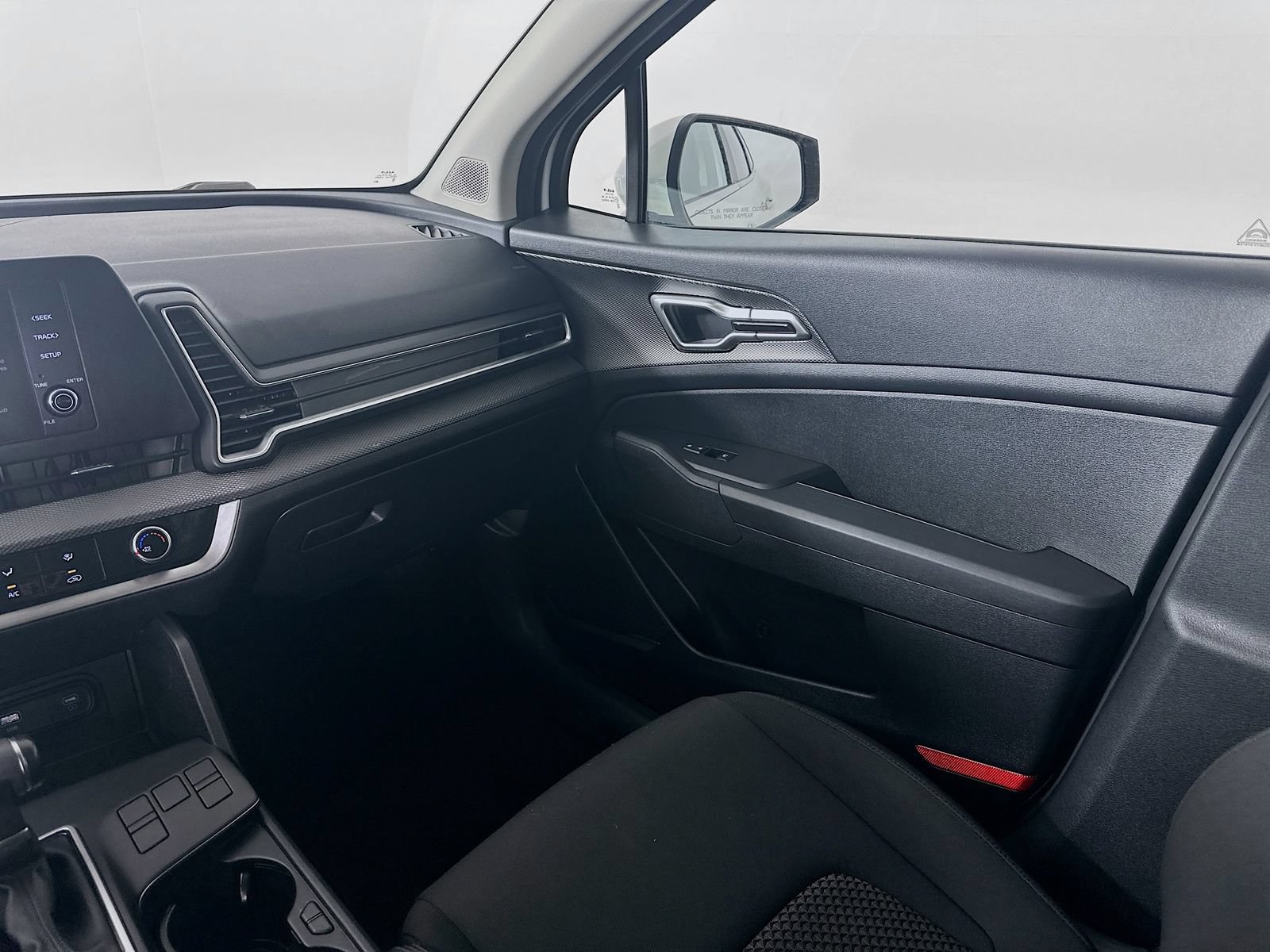 Used 2023 Kia Sportage LX FWD image 22