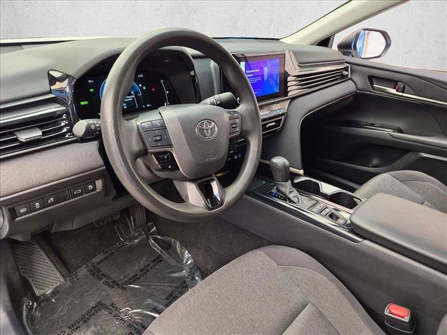 Used 2025 Toyota Camry LE FWD image 12