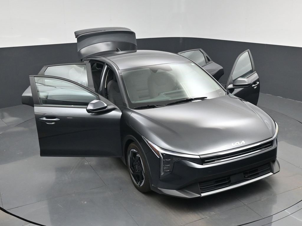 Certified 2025 Kia K4 EX image 19