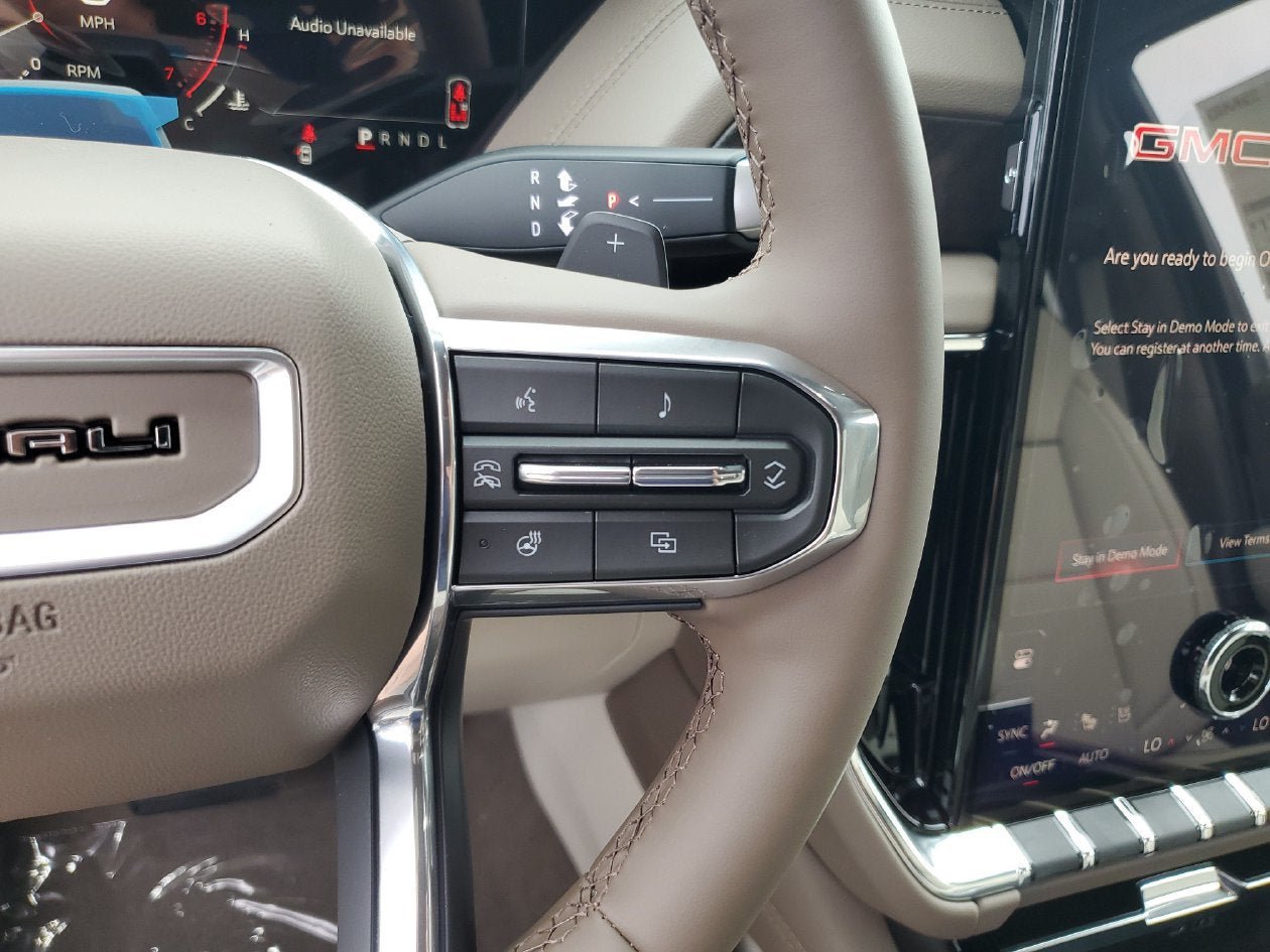 New 2027 GMC Yukon Denali w/ Sun & Power Step Package RWD image 27