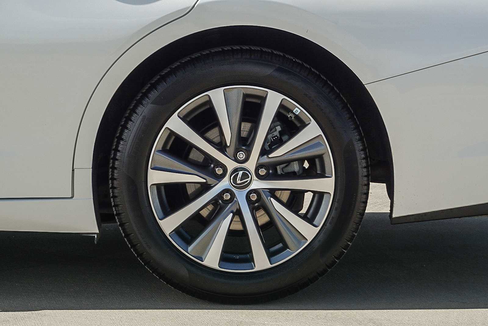 Used 2020 Lexus ES 350 w/ Accessory Package 2 image 10