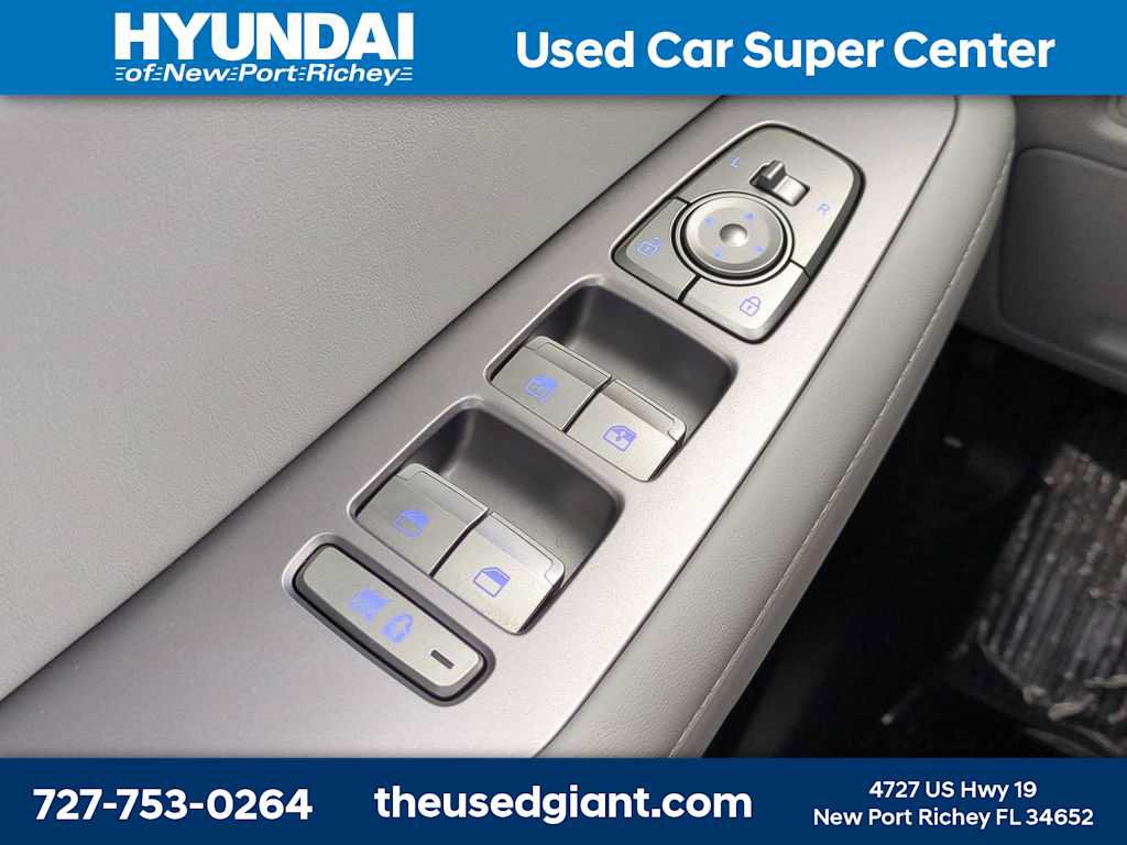 Used 2024 Hyundai Palisade SEL w/ Premium Package FWD image 30