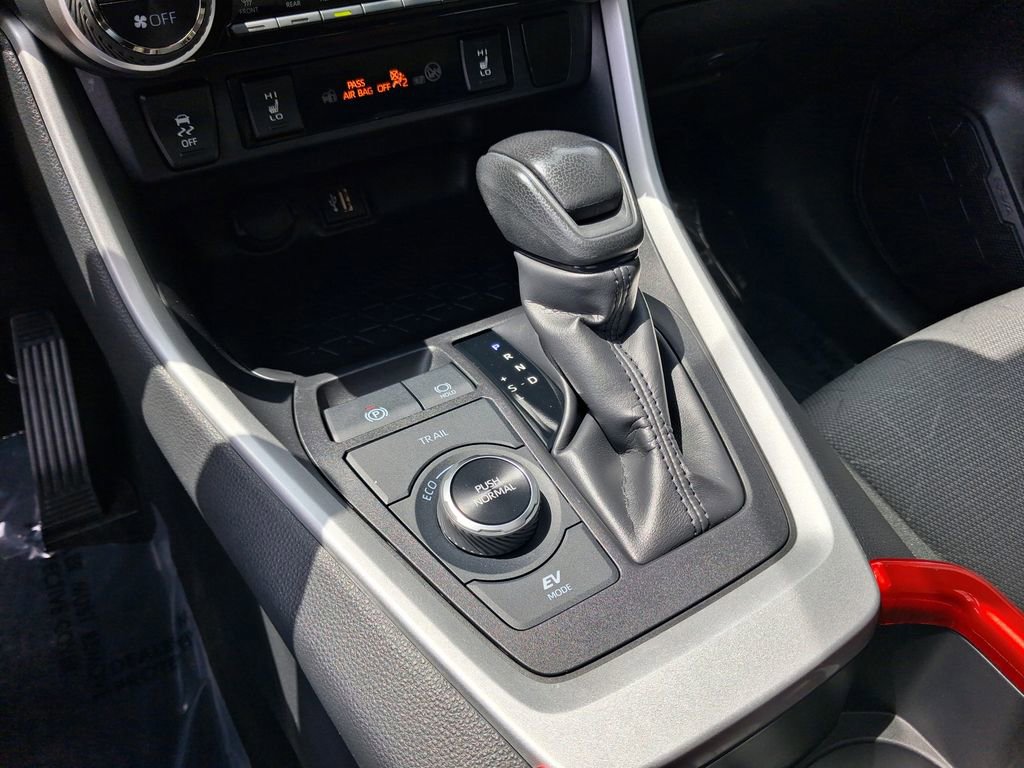 Used 2024 Toyota RAV4 XLE w/ Convenience Package image 22